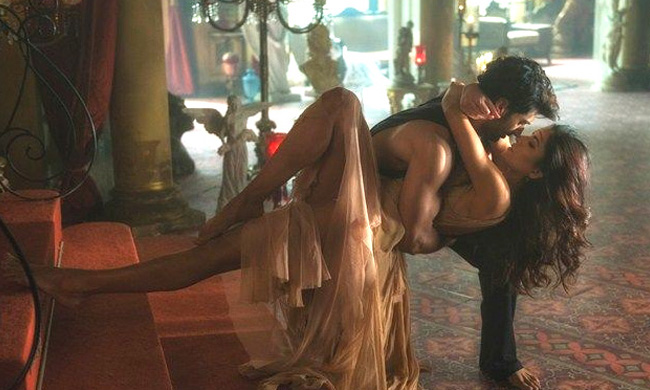 /media/k2/galleries/50392/Fitoor-Movie-Stills-01