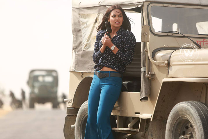 /media/k2/galleries/63229/Baadshaho-04