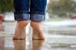 keep your feet neat and clean, monsoon, 4 steps to follow to keep your feet neat and clean in monsoon, Flip flop keep your feet neat and clean, monsoon, 4 steps to follow to keep your feet neat and clean in monsoon, Flip flop