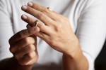 marriage, partner, 6 signs you re in an unhappy marriage and need to leave, Kissing