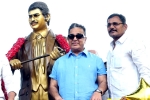 Kamal Haasan. Kamal Haasan in Vijayawada, Superstar Krishna statue in Vijayawada, kamal haasan unveiled statue of superstar krishna, Happiness