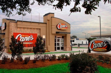 Raising Cane's bringing its chicken fingers to Denver