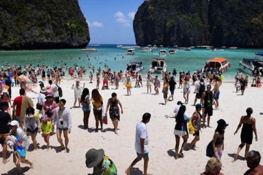 Thailand issues guidelines to welcome back foreign tourists from October