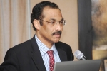 Royal College of Surgeons, Hunterian Professorship, indian origin surgeon receives prestigious uk professorship award, Orthopaedic surgeon