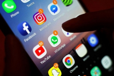 WhatsApp, Facebook, Instagram Faces outage Across Globe, Triggers Fury on Twitter WhatsApp, Facebook, Instagram Faces outage Across Globe, Triggers Fury on Twitter