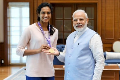 ‘India’s Pride’: Narendra Modi Meets World Champion PV Sindhu ‘India’s Pride’: Narendra Modi Meets World Champion PV Sindhu