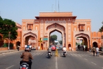 tour to Jaipur, things to do in jaipur, a tour to pink city jaipur, Handloom