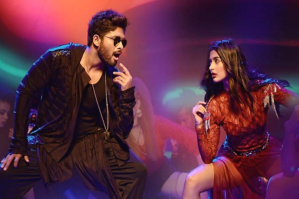 DJ - Duvvada Jagannadham Movie Review, Rating, Story