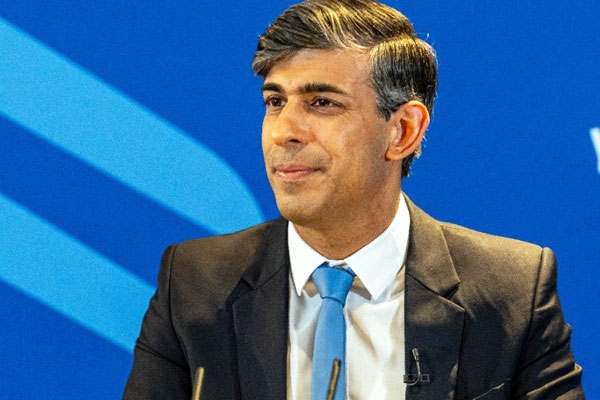 Illegal migrants queueing up to enter UK says Rishi Sunak