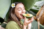 Avocados right way, Avocados right path, are you eating avocados the right way, Tomatoes
