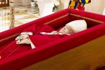 Pope Francis Funeral, Pope Francis death click, pope francis funeral to be held on saturday, Love