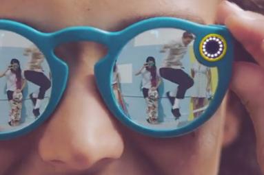 Snapchat launches sunglasses with camera!